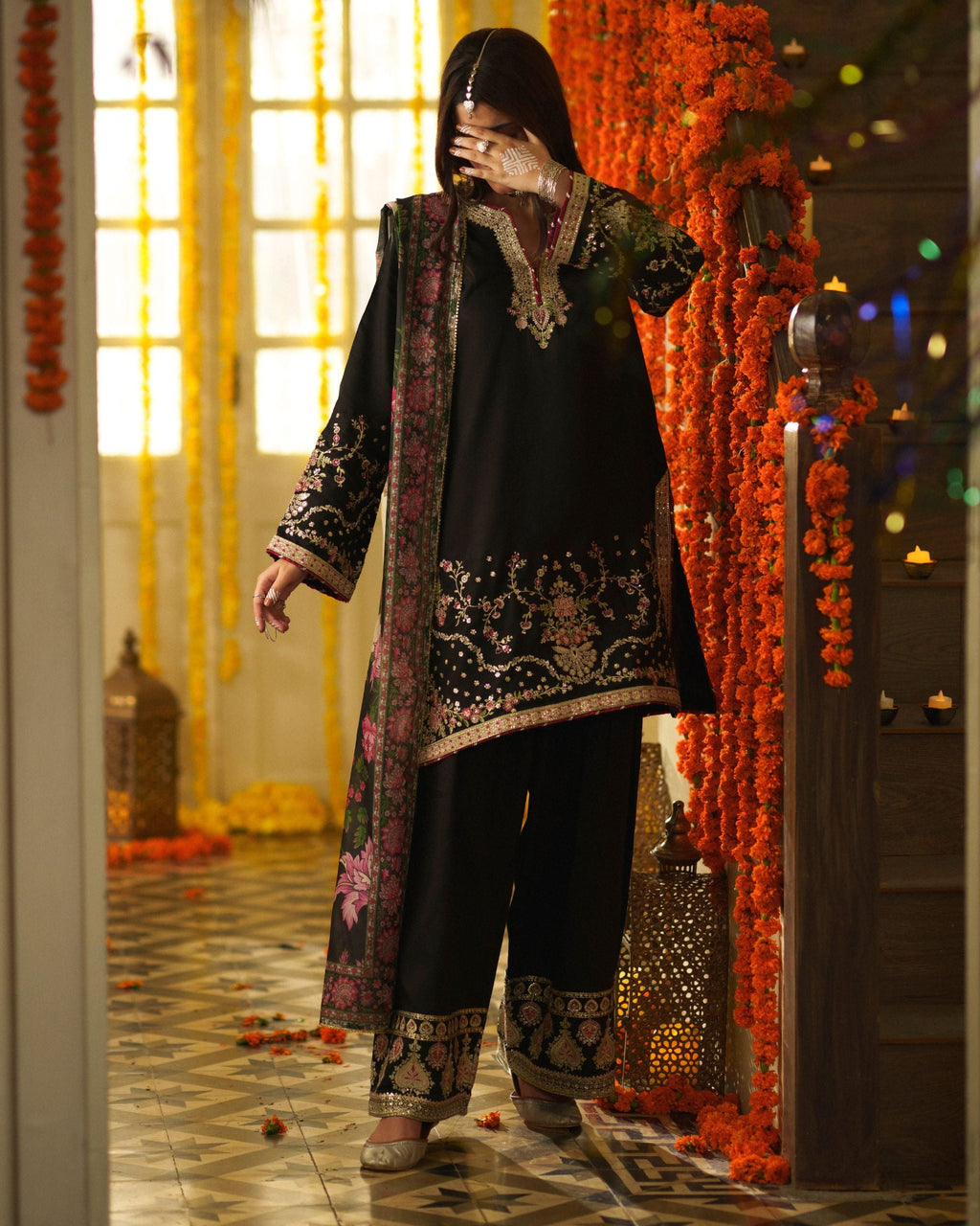 SIGNATURE SUIT-053