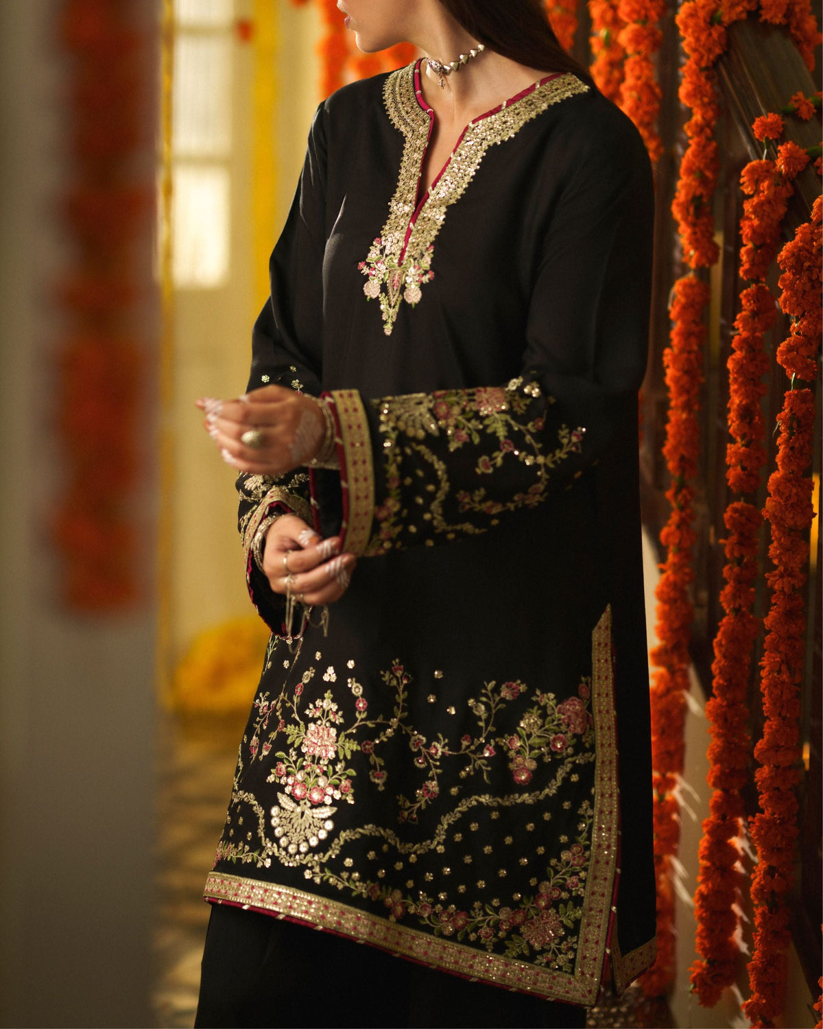 SIGNATURE SUIT-053