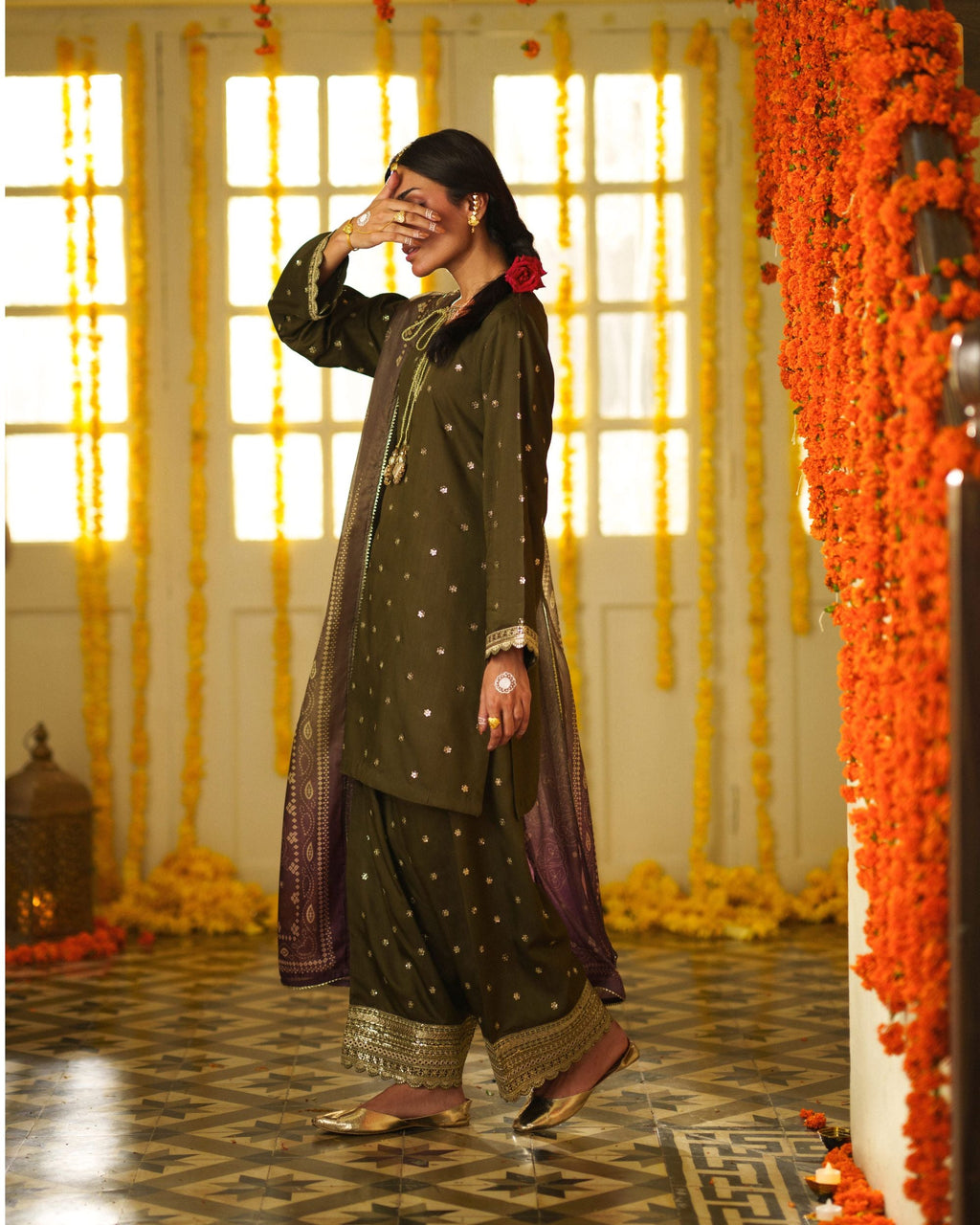 SIGNATURE SUIT-052