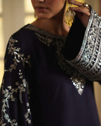 SIGNATURE SUIT-056