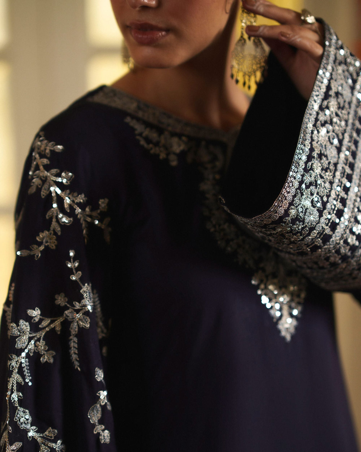 SIGNATURE SUIT-056