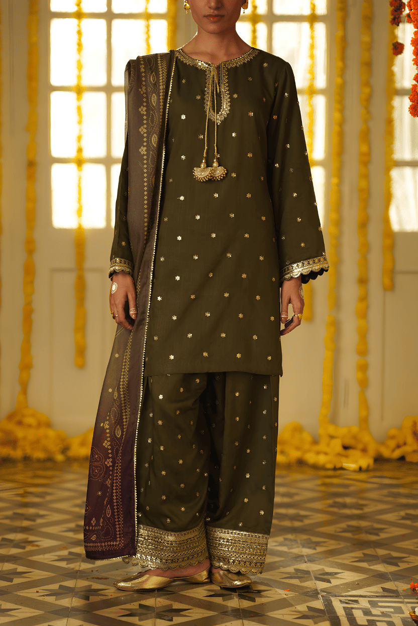 SIGNATURE SUIT-052